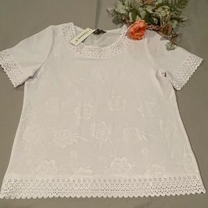 Womens White Lace Short Sleeves Shirt Top Small NWT Rose Embossed Chances R